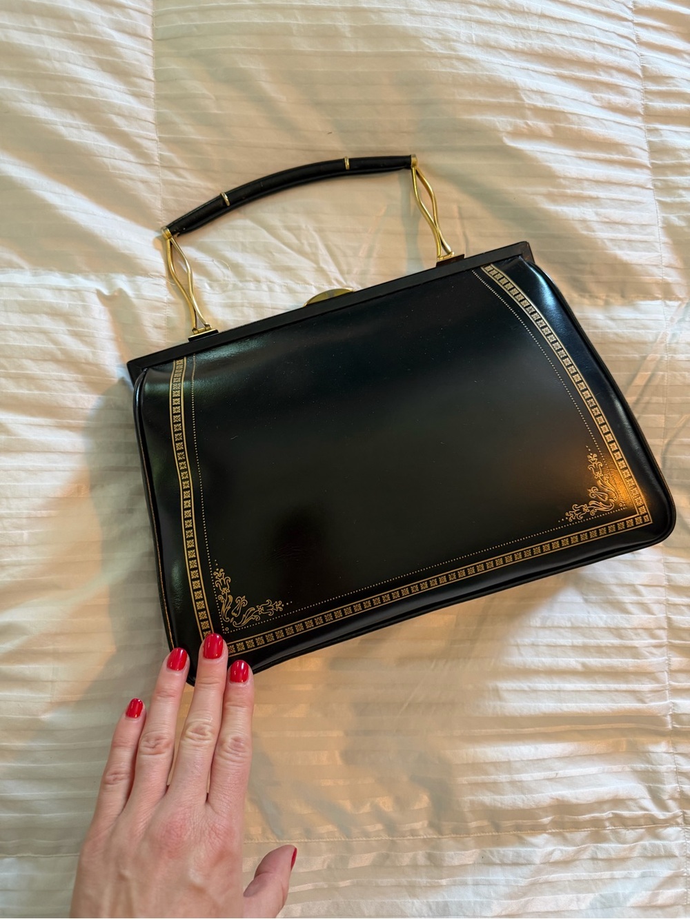 Vintage Classic Black & Gold Frame Top-Handle Bag - Picture 4 of 7